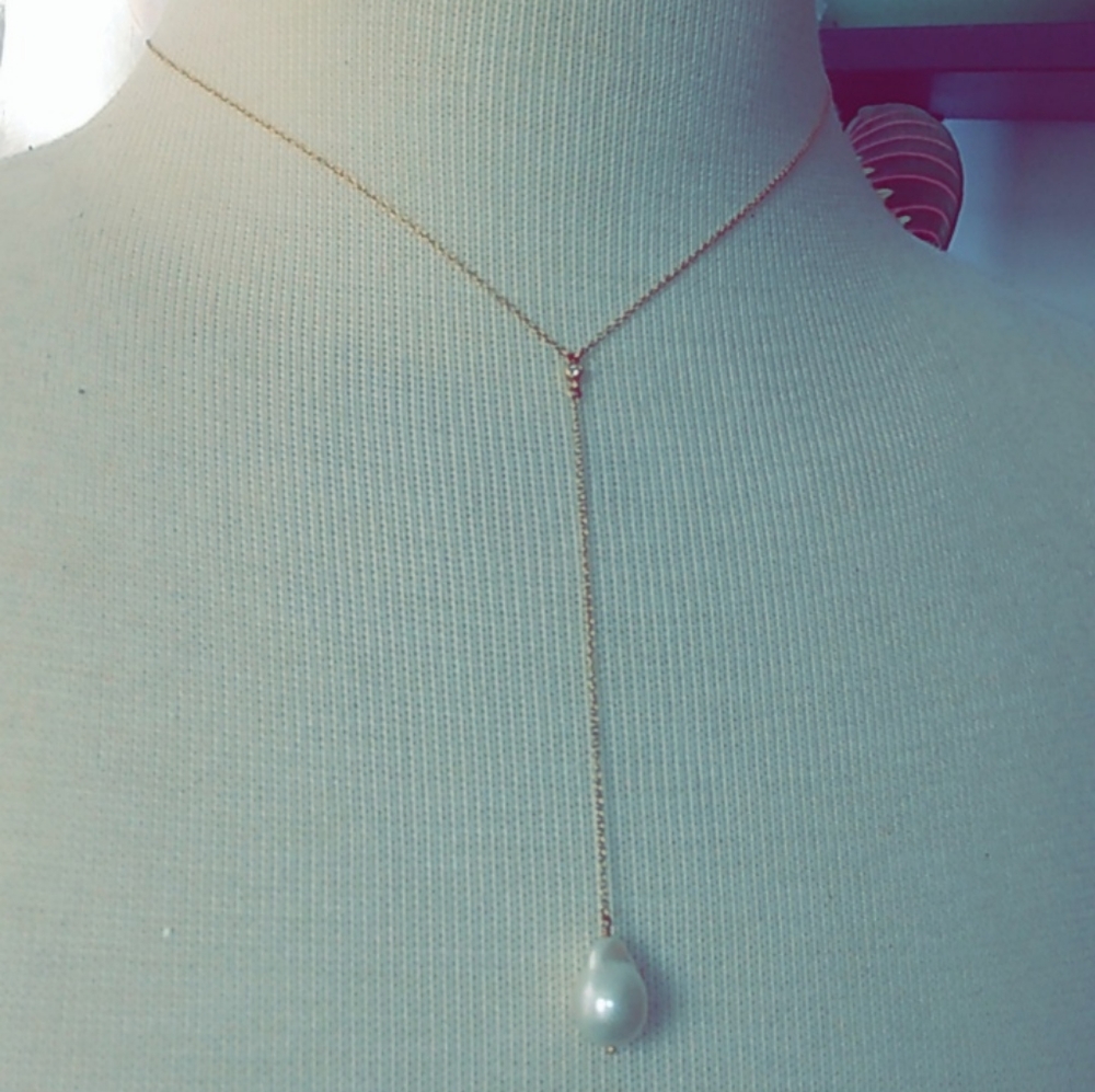 14kt gold pearl drop necklace from Mizuki